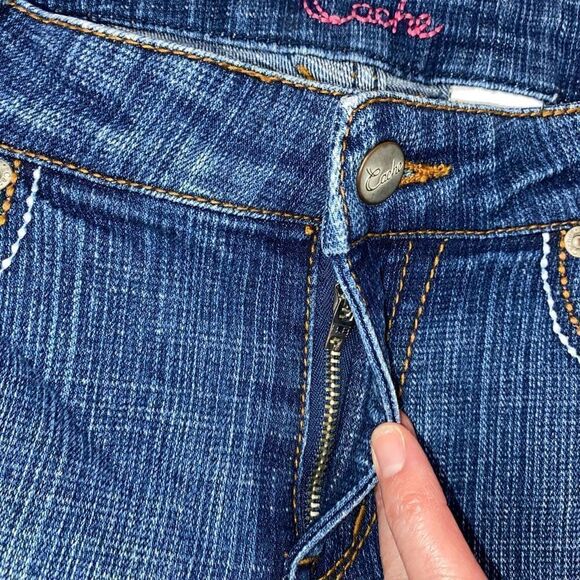 Cache cotton blend lightly distressed flare leg jeans w/embroidery blue sz 6 - Picture 6 of 10